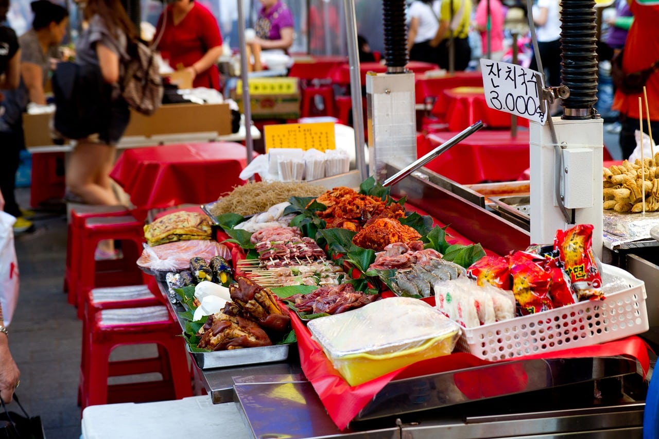 More street food at Namdaemun Market
