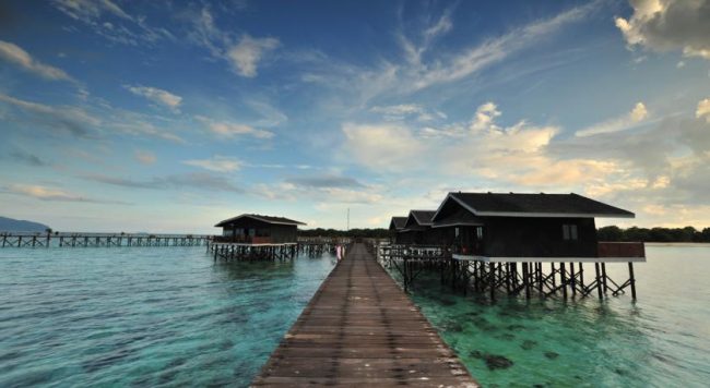 60+ Gorgeous Overwater Bungalows in Asia - Once In A Lifetime Journey