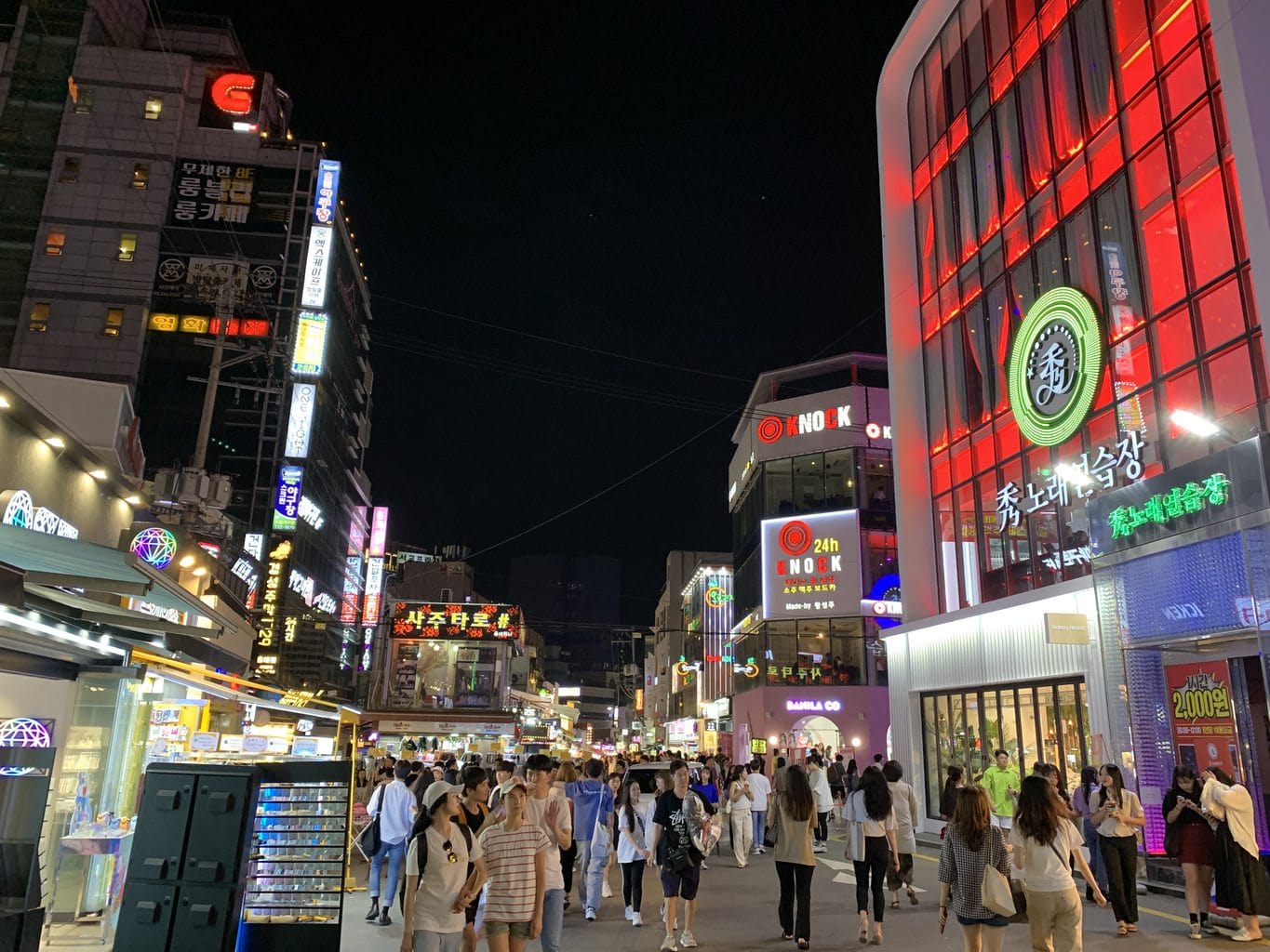 The nights streets of Hongdae
